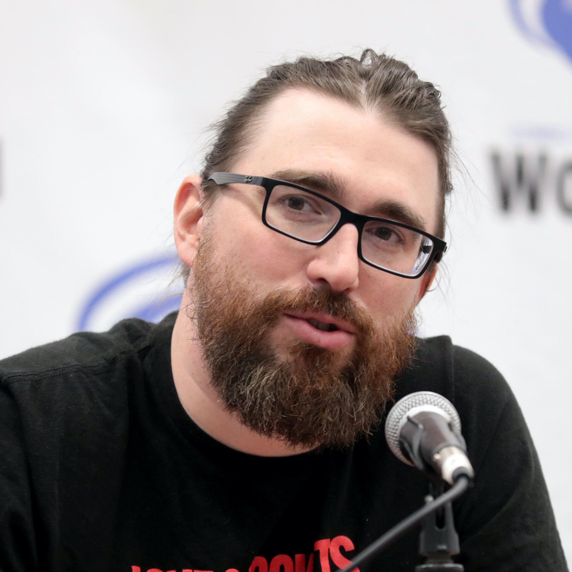 Деніел Воррен Джонсон - Vivat