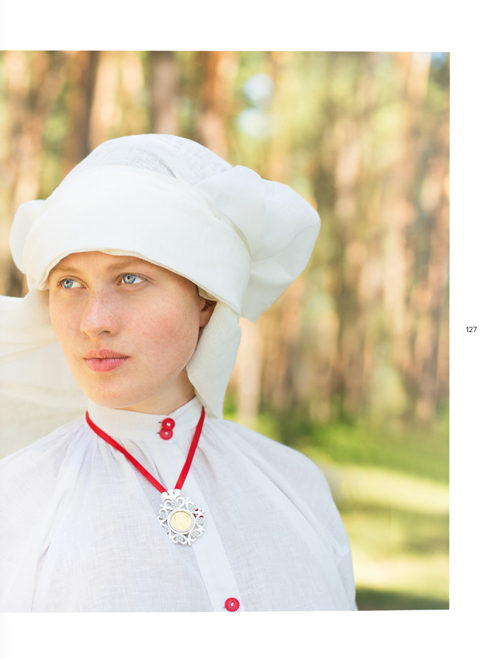 Ukrainian Folk Fashion - Vivat