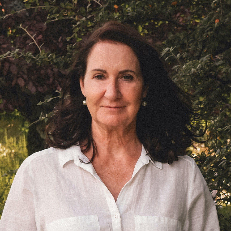 Бернадет Енн Періс - Vivat