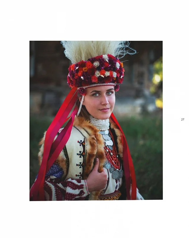 Ukrainian Folk Fashion - Vivat