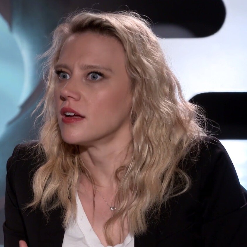 Кейт Маккіннон - Vivat